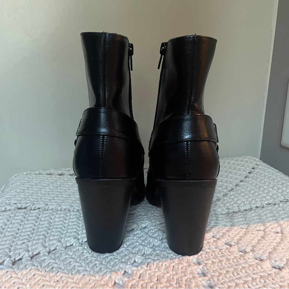 NWOB Esprit Boots Womens Kella Block Heeled Black Faux Leather size 10 - Picture 4 of 9